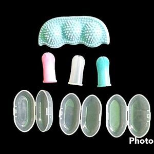 New 3 Pet Dog Cat 360 Finger Toothbrush Full Surround Silicone Bristles + Toy